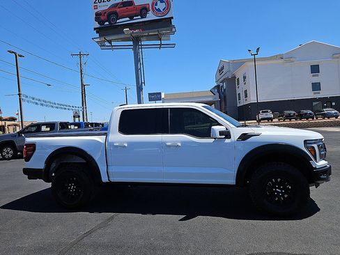 Used 2025 Ford F150 Raptor AWD/4WD image 6