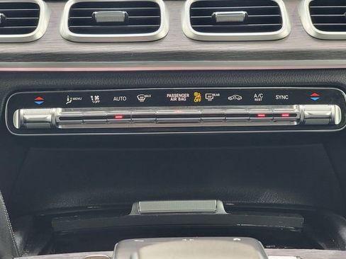 Used 2022 Mercedes-Benz GLE 350 4MATIC w/ Premium Package image 25