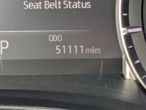 Used 2023 Toyota Highlander XLE image 31