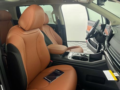 New 2026 Kia Carnival SX w/ SX Dark Edition Package image 32