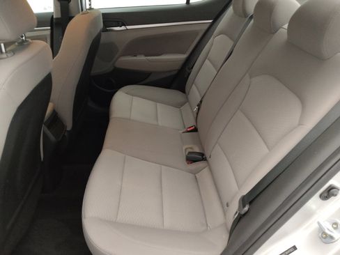Used 2019 Hyundai Elantra Value Edition FWD image 18