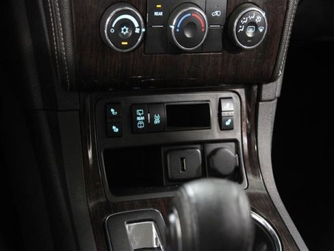 Used 2017 Chevrolet Traverse LT w/ Style and Technology Package image 13