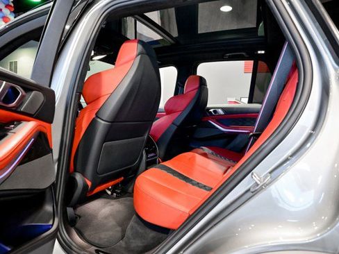 Used 2021 BMW X5 M Competition w/ Competition Package image 19