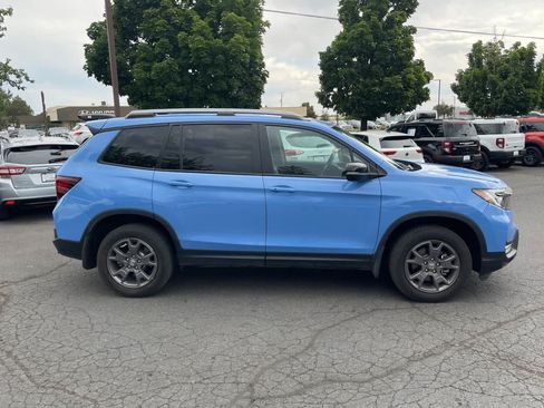 Used 2024 Honda Passport TrailSport image 6