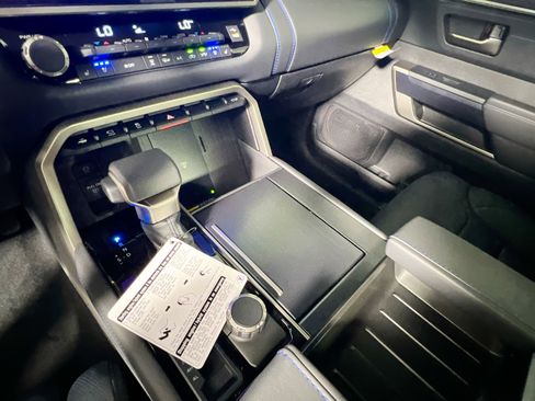 New 2026 Toyota Tundra Platinum AWD/4WD image 26
