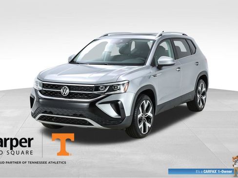 Used 2023 Volkswagen Taos SEL AWD/4WD image 1