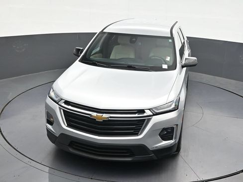 Used 2022 Chevrolet Traverse LS FWD image 29