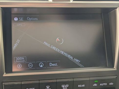 Used 2021 Lexus GX 460 Premium w/ Premium Package AWD/4WD image 22