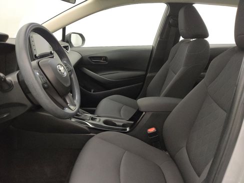 Used 2022 Toyota Corolla LE image 17