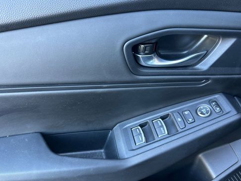 Used 2025 Honda Accord SE image 10