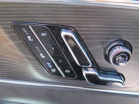 Certified 2024 Cadillac Lyriq Sport RWD image 12