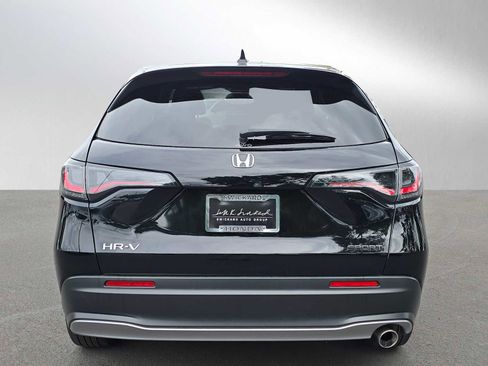 Used 2024 Honda HR-V Sport image 4