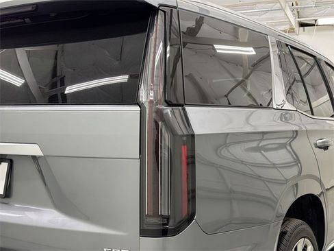 New 2026 Cadillac Escalade Luxury w/ Touring Package image 16