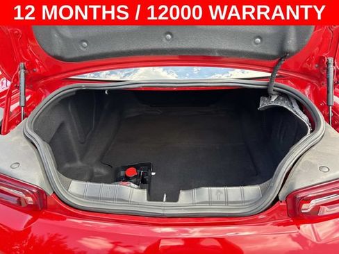 Used 2020 Chevrolet Camaro LT RWD image 12
