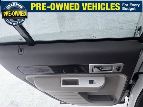 Used 2009 Lincoln MKX AWD image 26