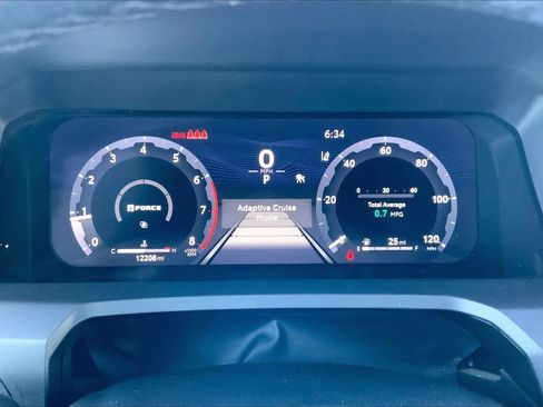 Used 2025 Toyota Tacoma TRD Off-Road image 25