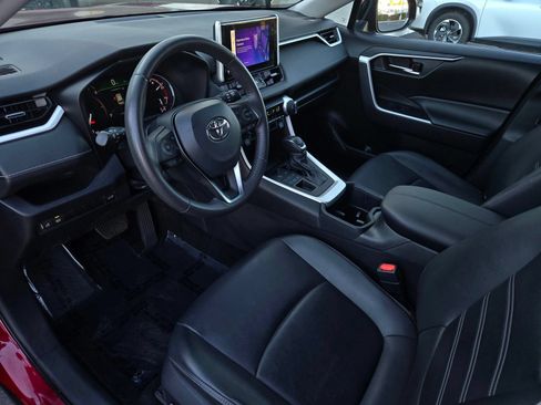 Certified 2024 Toyota RAV4 XLE Premium AWD/4WD image 9