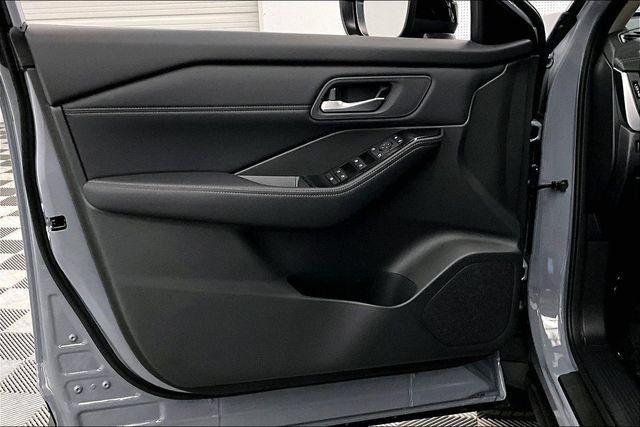 New 2026 Nissan Rogue Dark Armor FWD image 31