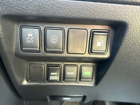 Used 2020 Nissan Rogue SV AWD/4WD image 20