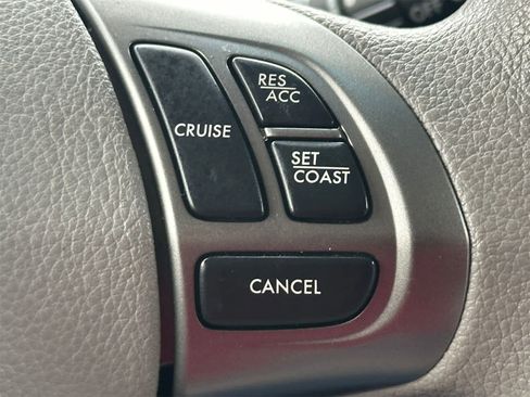 Used 2011 Subaru Forester 2.5X Premium w/ All-Weather Pkg image 23