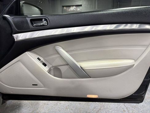 Used 2014 INFINITI Q60 AWD Coupe w/ Premium Package image 32