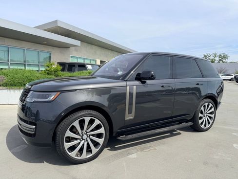 Used 2023 Land Rover Range Rover Autobiography image 1