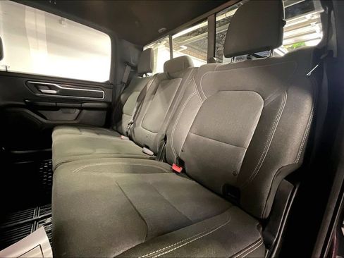 Used 2019 RAM 1500 Big Horn RWD image 32