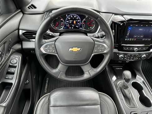 Used 2023 Chevrolet Traverse Premier AWD/4WD image 13