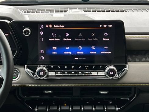 Used 2025 Chevrolet Colorado ZR2 w/ Technology Package AWD/4WD image 21