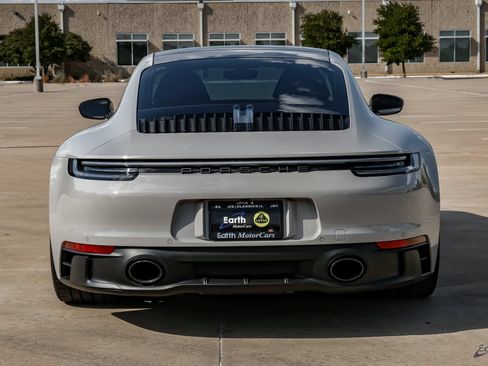 Used 2024 Porsche 911 Carrera GTS RWD image 12