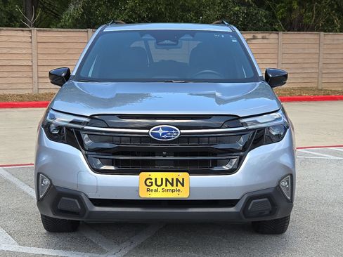 Used 2025 Subaru Forester Touring AWD/4WD image 8