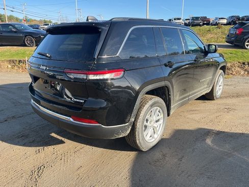 New 2025 Jeep Grand Cherokee Laredo X image 7