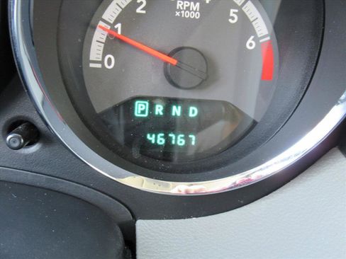 Used 2011 Dodge Caliber Uptown image 26