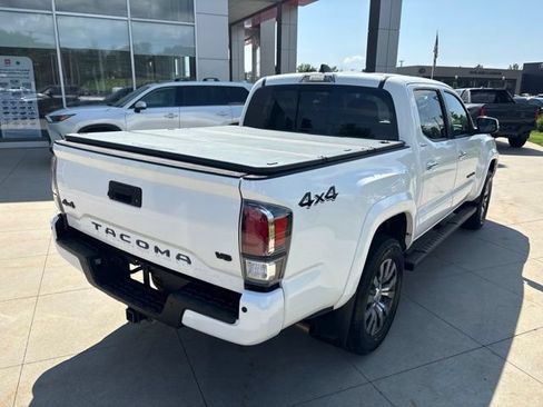 Used 2021 Toyota Tacoma Limited AWD/4WD image 7