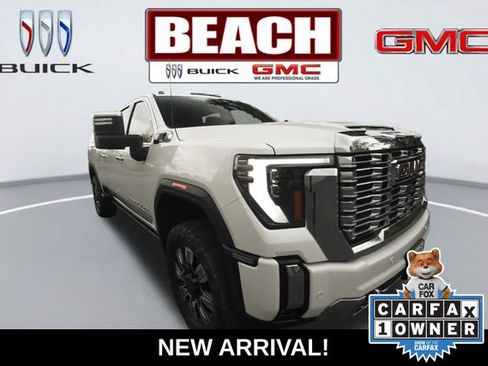 Used 2025 GMC Sierra 2500 Denali w/ Denali Reserve Package AWD/4WD image 1