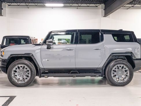 Used 2025 GMC Hummer EV 3X AWD/4WD image 28