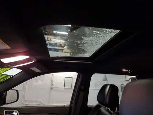 Used 2014 Jeep Grand Cherokee Limited image 22