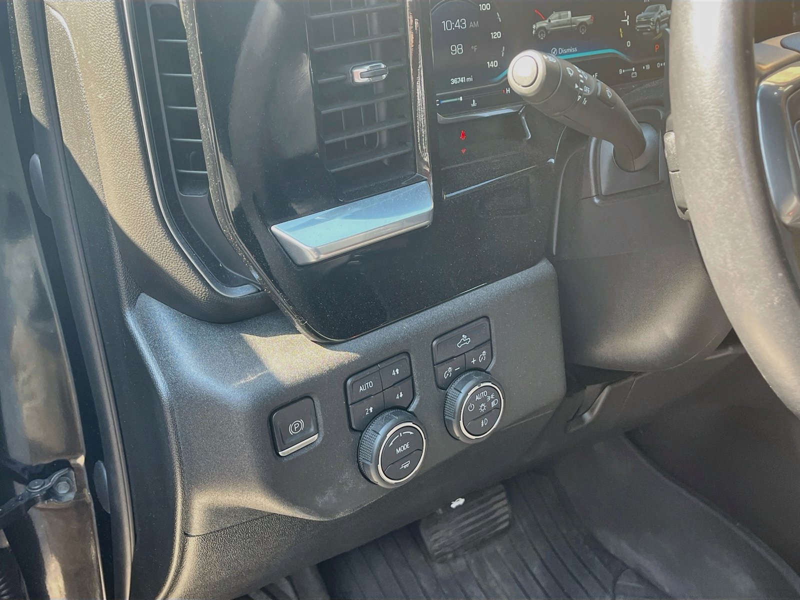 Used 2023 Chevrolet Silverado 1500 RST w/ Texas Edition Plus AWD/4WD image 10