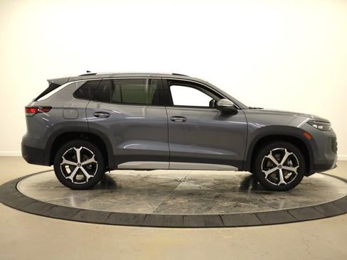 New 2026 Volkswagen Tiguan SE AWD/4WD image 2