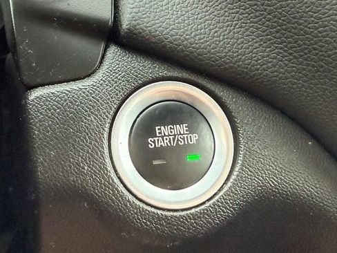 Used 2024 Chevrolet Equinox LT FWD image 15