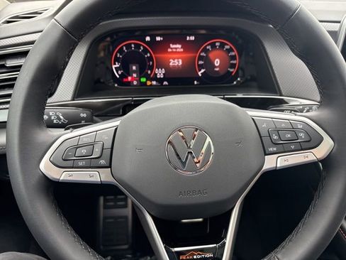 New 2026 Volkswagen Atlas Peak Edition AWD/4WD image 13