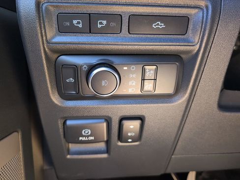 Certified 2021 Ford F150 XLT w/ Equipment Group 302A High image 26