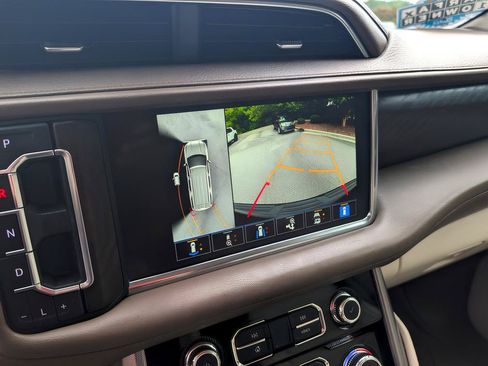Used 2022 GMC Yukon Denali w/ Max Trailering Package AWD/4WD image 19