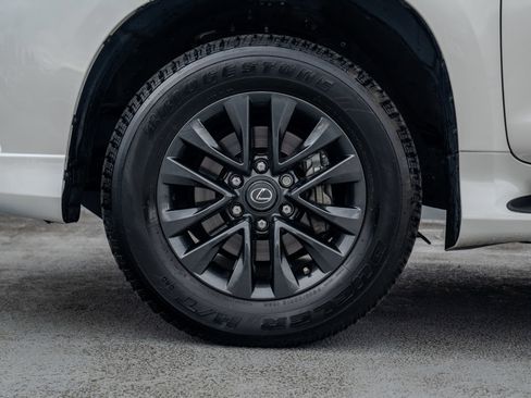 Used 2023 Lexus GX 460 Premium w/ Premium Plus Package image 13