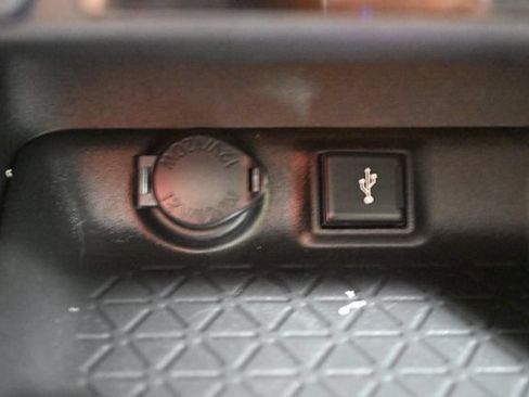 Used 2022 Toyota RAV4 XLE w/ Convenience Package AWD/4WD image 28