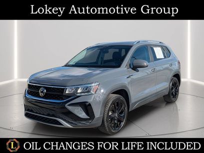 Certified 2023 Volkswagen Taos SE w/ Panoramic Sunroof Package