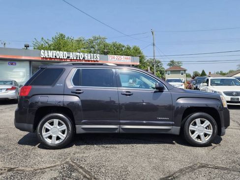 Used 2014 GMC Terrain SLE w/ Convenience Package FWD image 3