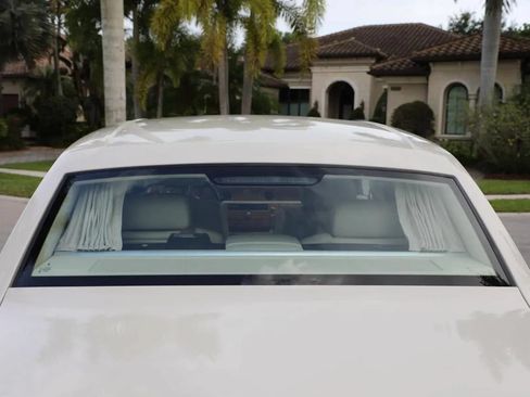Used 2011 Rolls-Royce Phantom Sedan RWD image 53