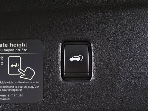 Used 2022 INFINITI QX50 Essential image 58