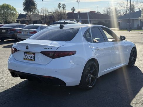 Used 2019 Alfa Romeo Giulia w/ Quick Order Package 22K Sport RWD image 8